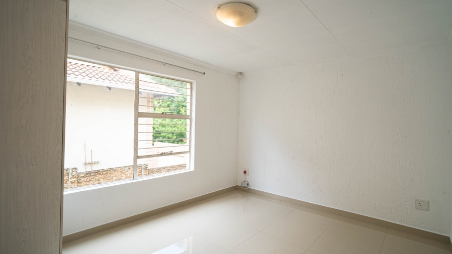 3 Bedroom Property for Sale in Buccleuch Gauteng