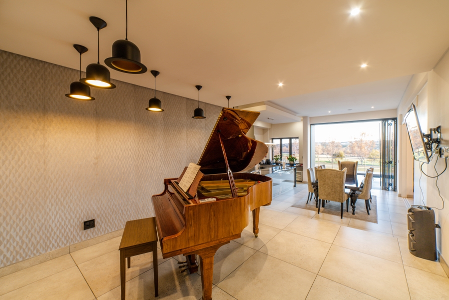 5 Bedroom Property for Sale in Steyn City Gauteng