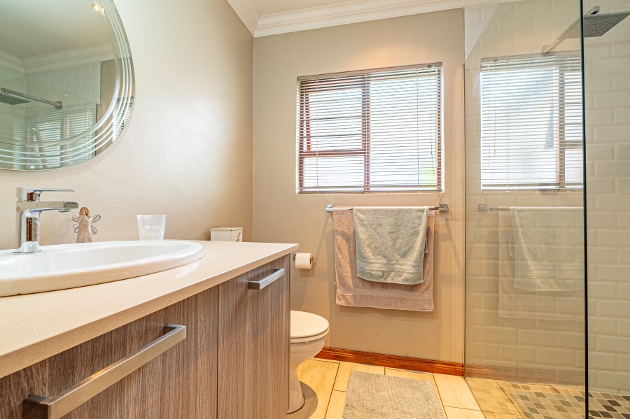 4 Bedroom Property for Sale in Douglasdale Gauteng