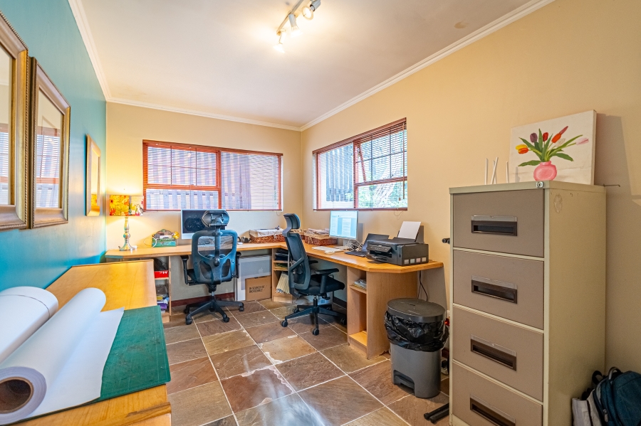 4 Bedroom Property for Sale in Douglasdale Gauteng