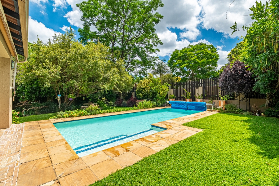 4 Bedroom Property for Sale in Douglasdale Gauteng