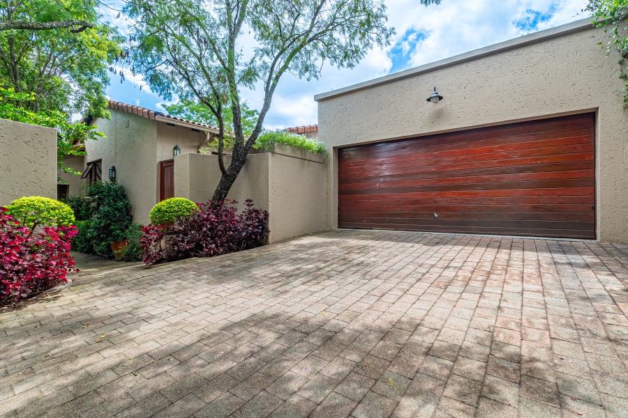 4 Bedroom Property for Sale in Douglasdale Gauteng