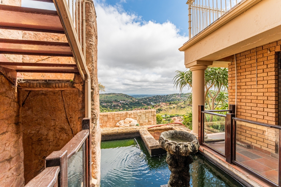 4 Bedroom Property for Sale in Helderkruin Gauteng