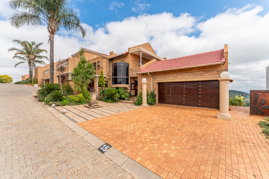 4 Bedroom Property for Sale in Helderkruin Gauteng