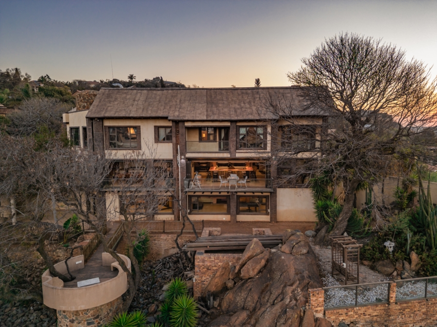 8 Bedroom Property for Sale in Glenvista Gauteng