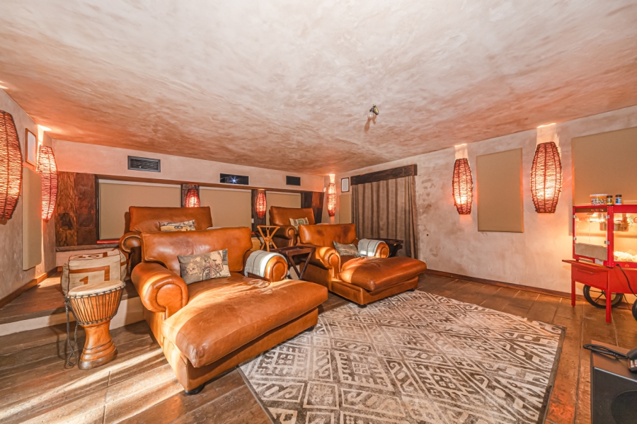 8 Bedroom Property for Sale in Glenvista Gauteng