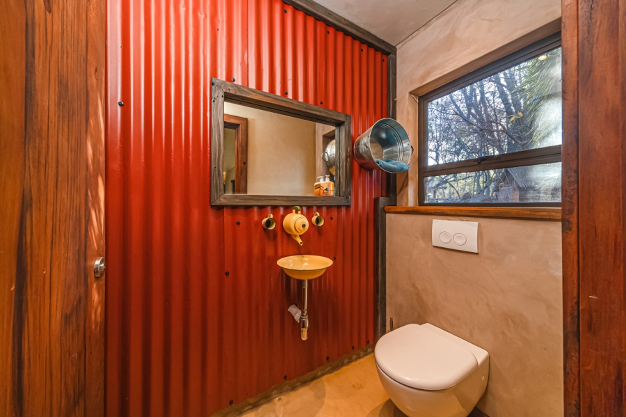 8 Bedroom Property for Sale in Glenvista Gauteng