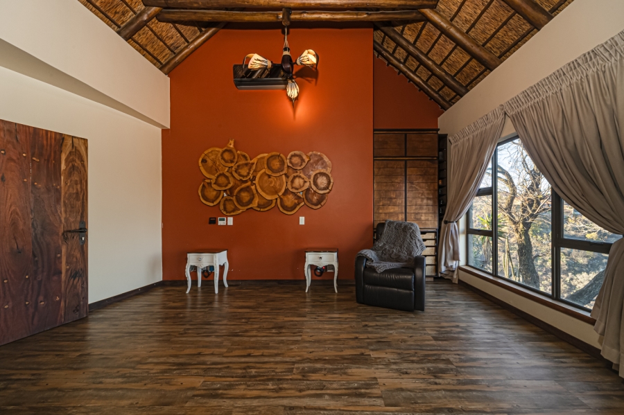 8 Bedroom Property for Sale in Glenvista Gauteng