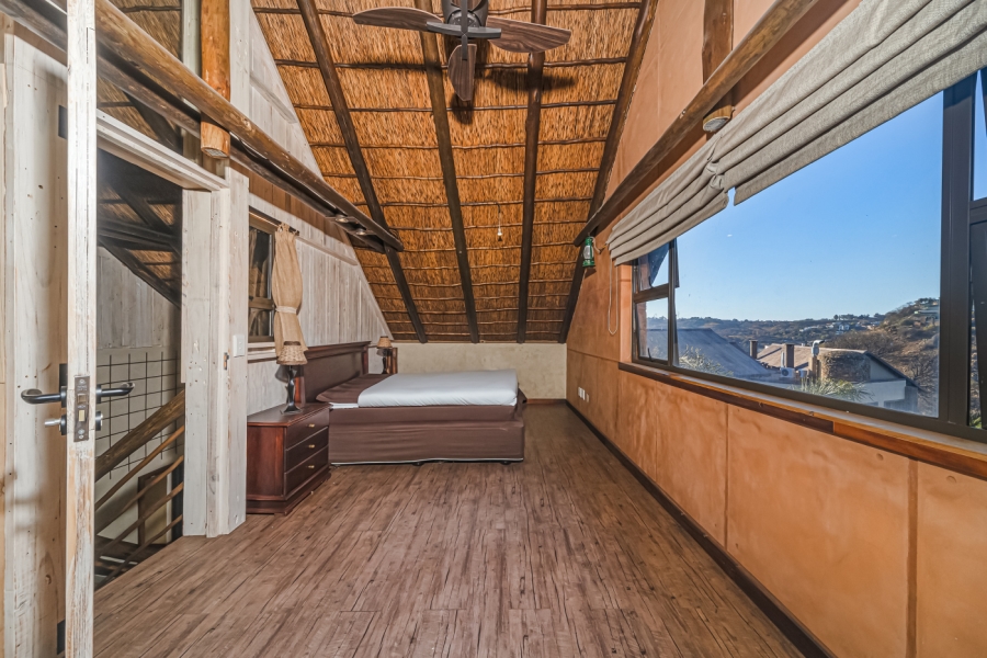 8 Bedroom Property for Sale in Glenvista Gauteng