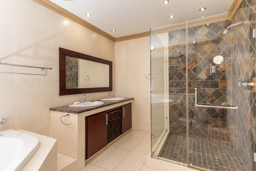 4 Bedroom Property for Sale in Bassonia Gauteng