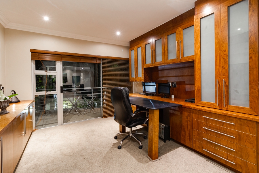 6 Bedroom Property for Sale in Meyersdal Gauteng