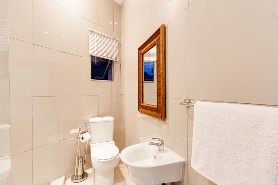 6 Bedroom Property for Sale in Meyersdal Gauteng