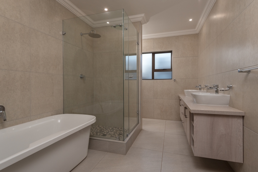 4 Bedroom Property for Sale in Eye of Africa Gauteng