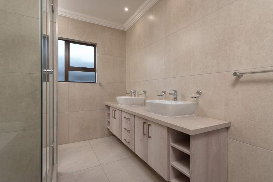 4 Bedroom Property for Sale in Eye of Africa Gauteng