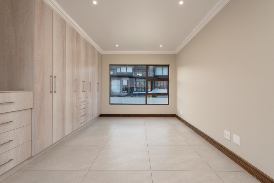 4 Bedroom Property for Sale in Eye of Africa Gauteng