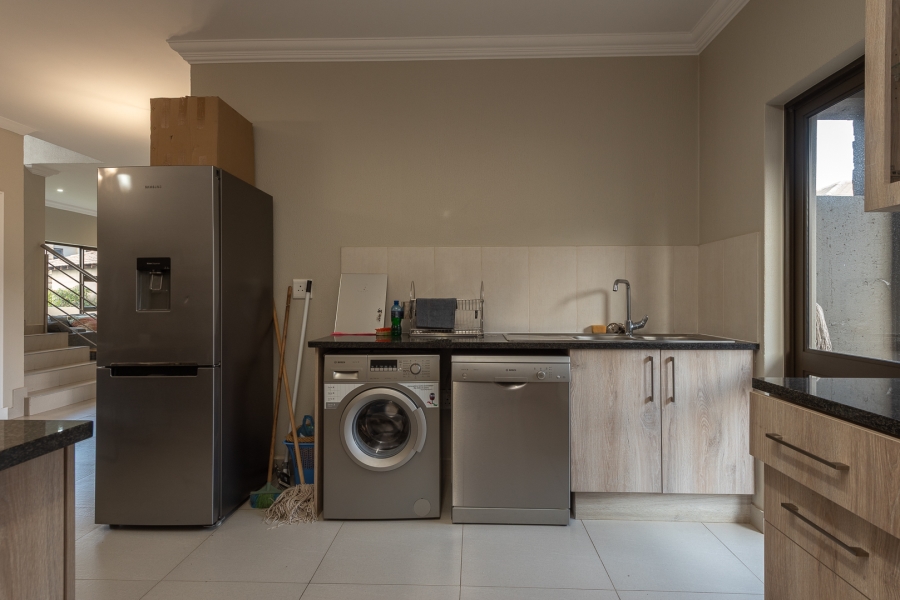 3 Bedroom Property for Sale in Eye of Africa Gauteng