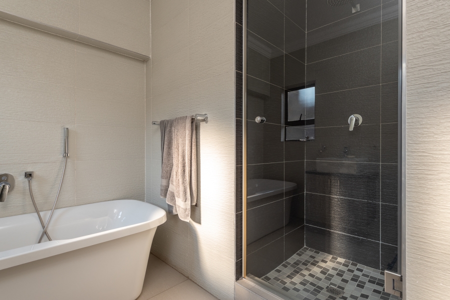 3 Bedroom Property for Sale in Eye of Africa Gauteng