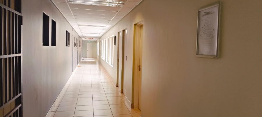 2 Bedroom Property for Sale in Featherbrooke Hills Retirement Gauteng