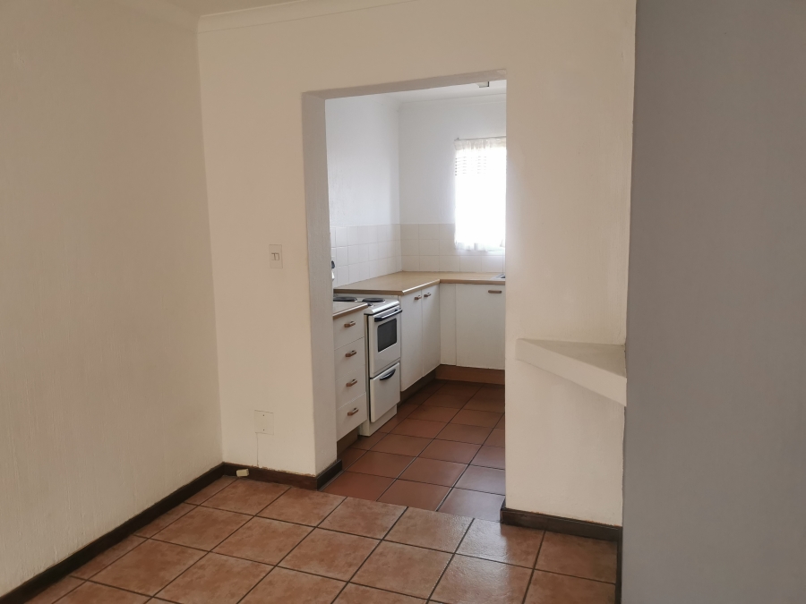 To Let 2 Bedroom Property for Rent in Allens Nek Gauteng