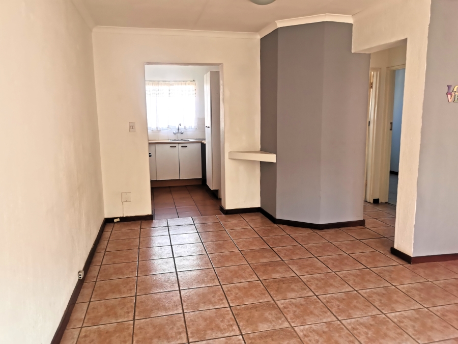 To Let 2 Bedroom Property for Rent in Allens Nek Gauteng