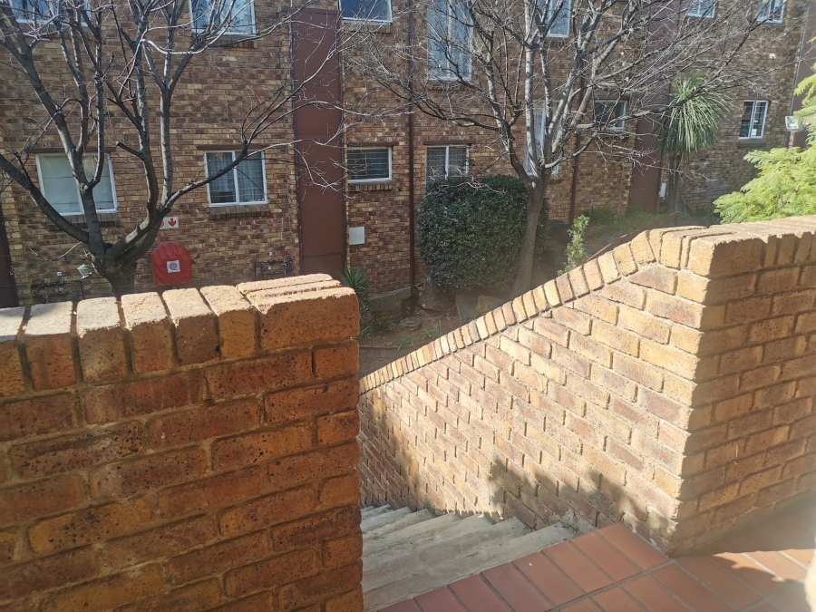 To Let 2 Bedroom Property for Rent in Allens Nek Gauteng