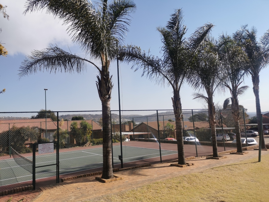 To Let 2 Bedroom Property for Rent in Allens Nek Gauteng
