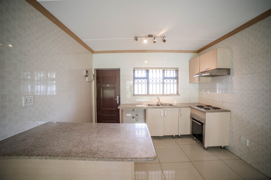To Let 1 Bedroom Property for Rent in Noordwyk Gauteng