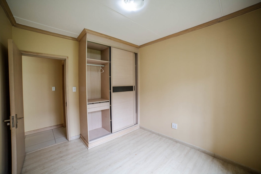 To Let 1 Bedroom Property for Rent in Noordwyk Gauteng