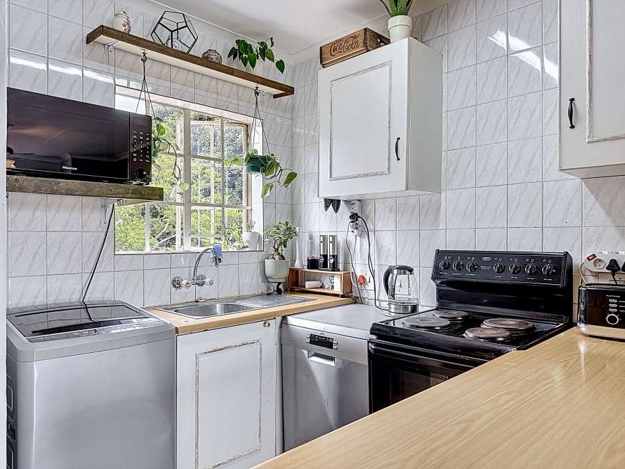 1 Bedroom Property for Sale in Die Hoewes Gauteng