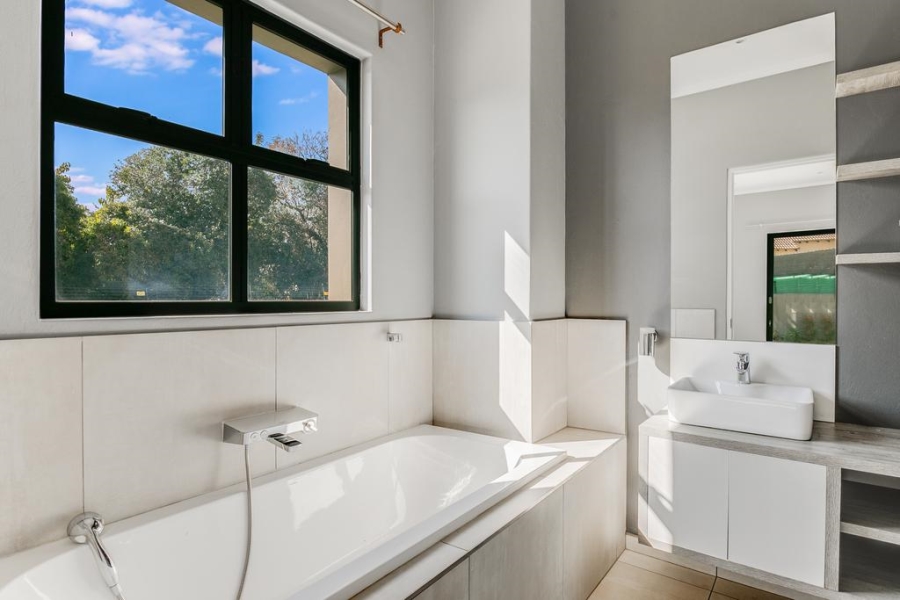 3 Bedroom Property for Sale in Morningside Gauteng