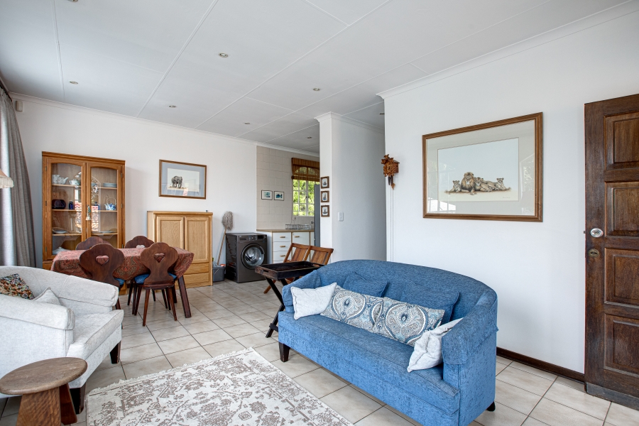 To Let 2 Bedroom Property for Rent in Linden Gauteng