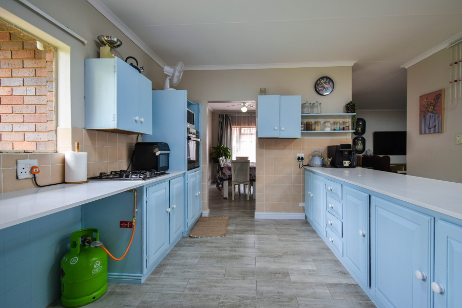 3 Bedroom Property for Sale in Garsfontein Gauteng