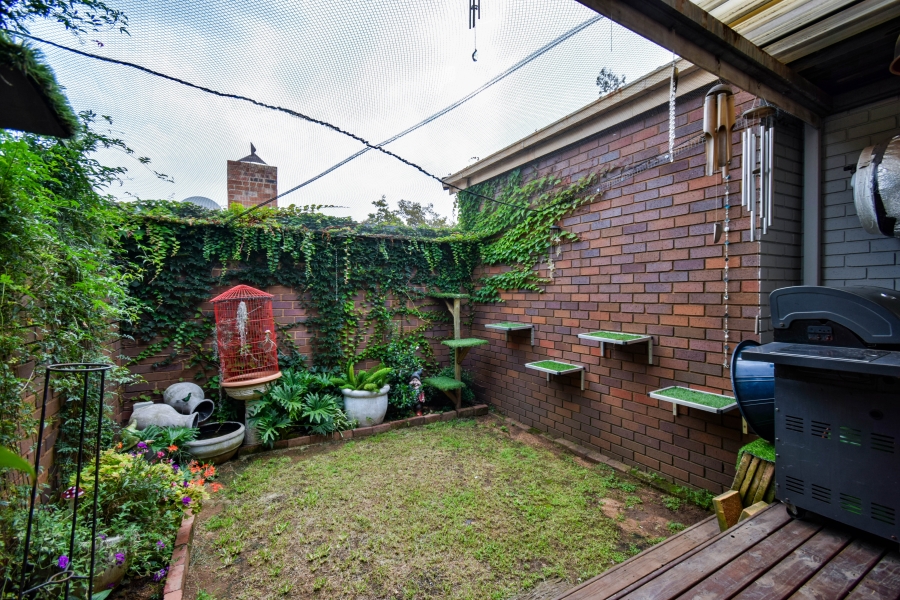 3 Bedroom Property for Sale in Garsfontein Gauteng