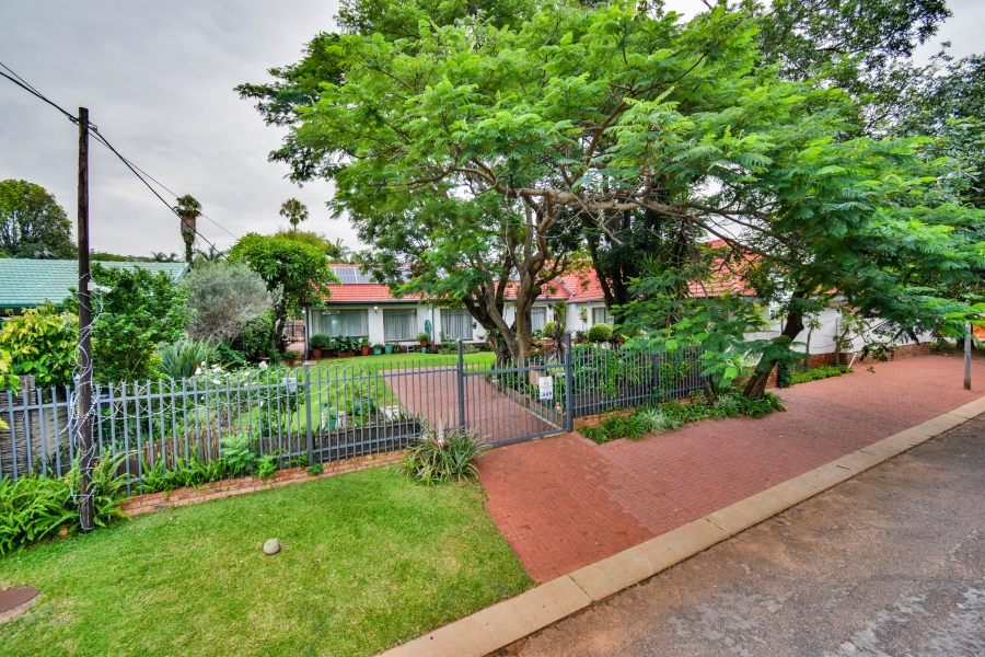 4 Bedroom Property for Sale in Magalieskruin Gauteng