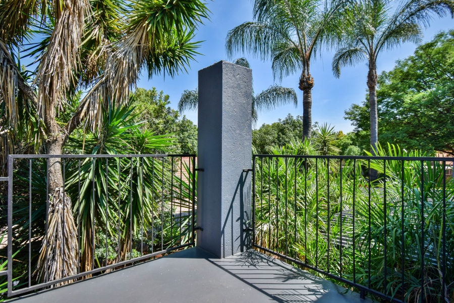 3 Bedroom Property for Sale in Garsfontein Gauteng