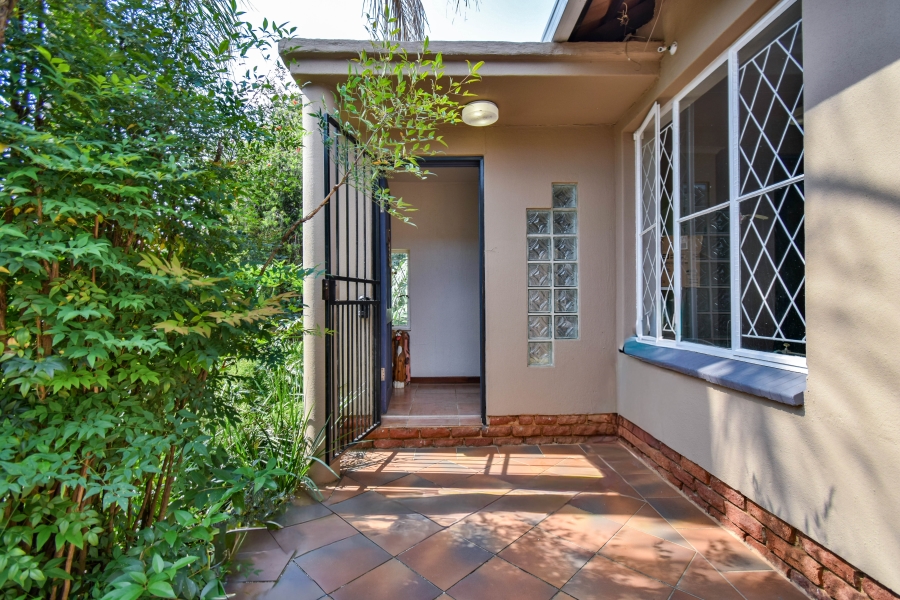 3 Bedroom Property for Sale in Garsfontein Gauteng