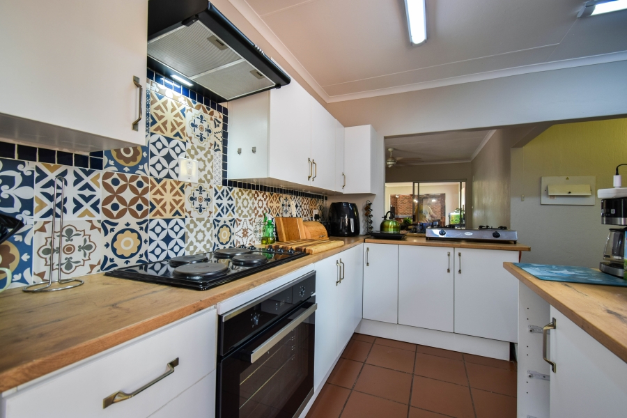 3 Bedroom Property for Sale in Garsfontein Gauteng