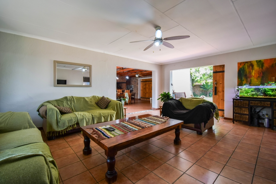 3 Bedroom Property for Sale in Garsfontein Gauteng