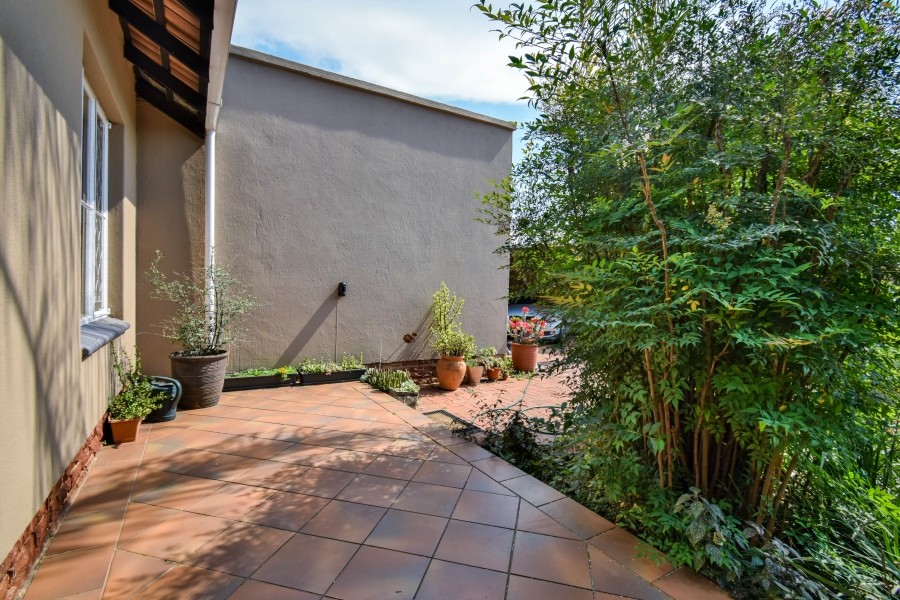 3 Bedroom Property for Sale in Garsfontein Gauteng