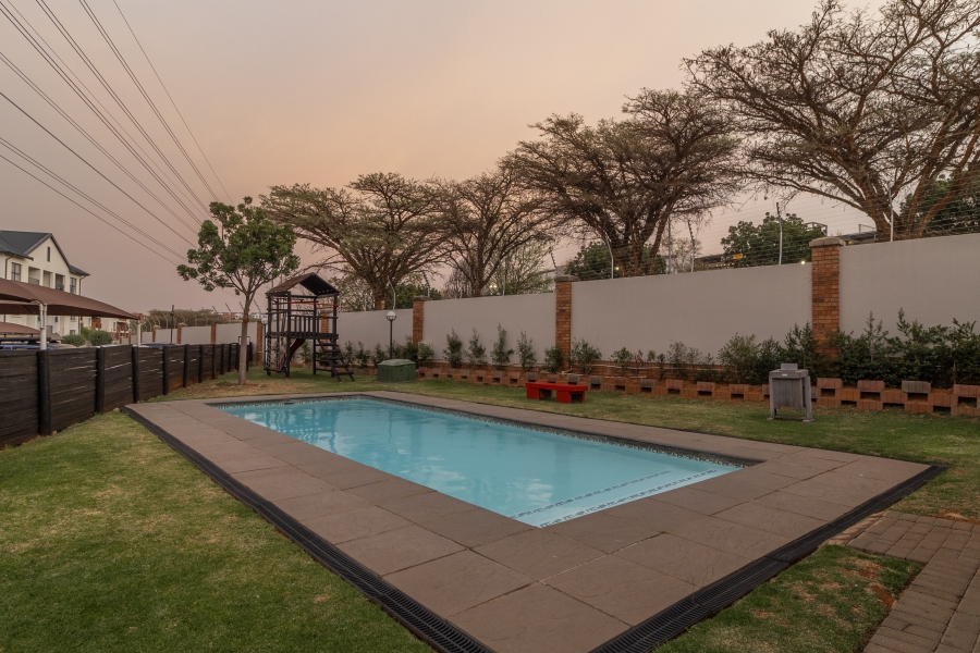 3 Bedroom Property for Sale in Greenstone Gate Gauteng