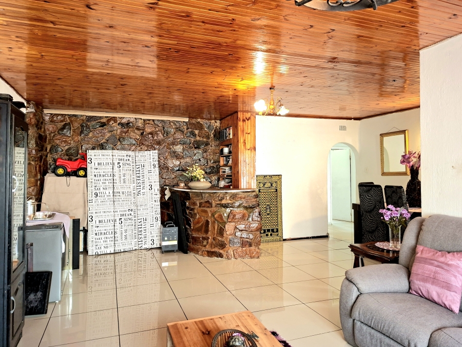 4 Bedroom Property for Sale in Sophiatown Gauteng