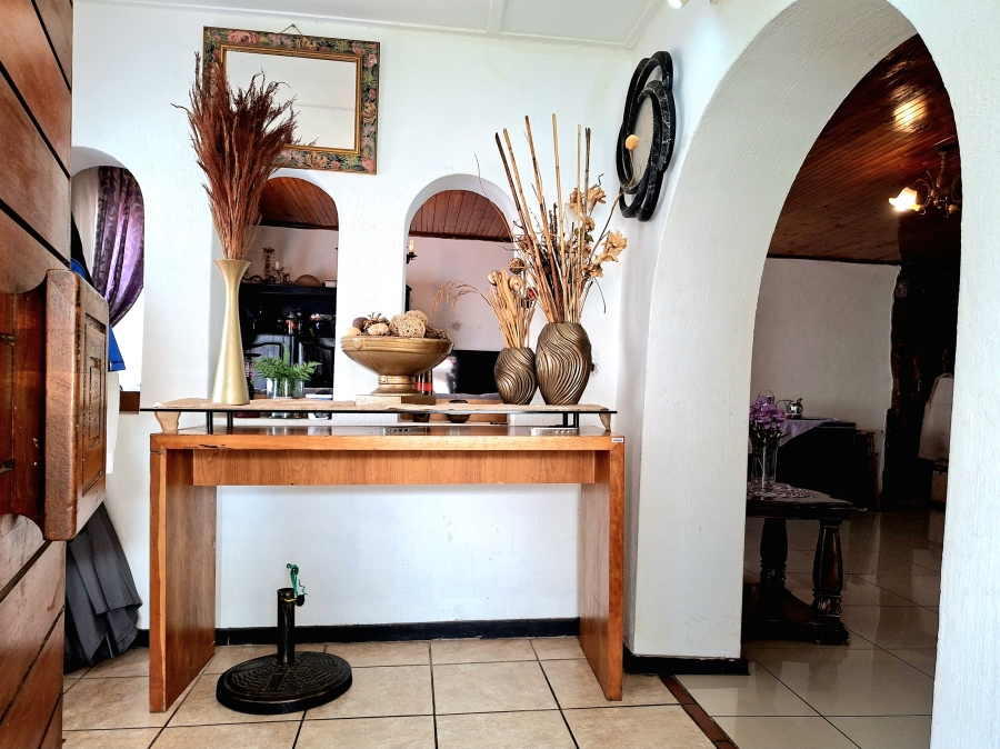 4 Bedroom Property for Sale in Sophiatown Gauteng