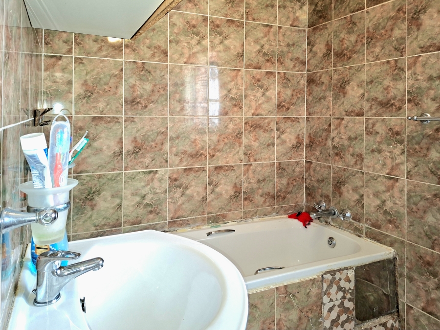 4 Bedroom Property for Sale in Sophiatown Gauteng