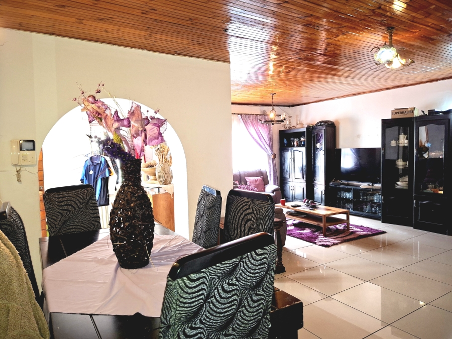 4 Bedroom Property for Sale in Sophiatown Gauteng