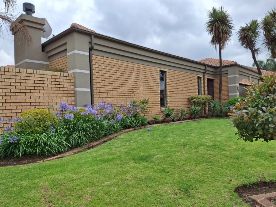 3 Bedroom Property for Sale in Bartlett Gauteng