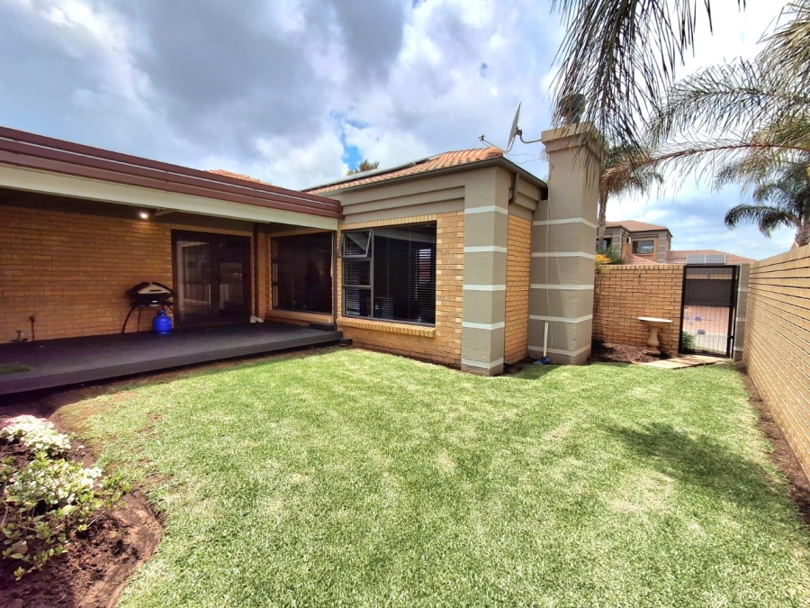 3 Bedroom Property for Sale in Bartlett Gauteng