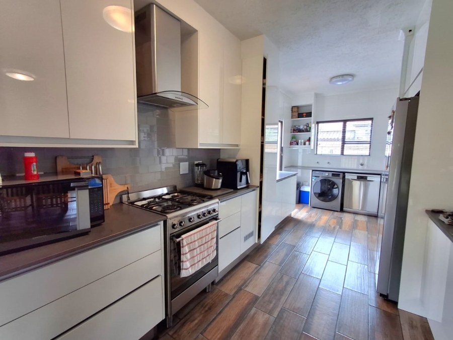 3 Bedroom Property for Sale in Bartlett Gauteng