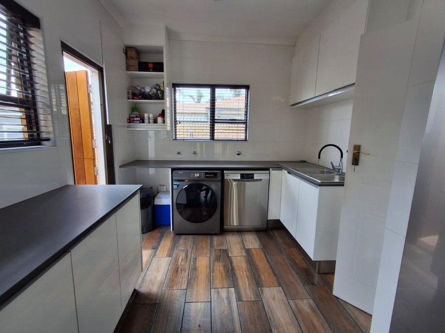 3 Bedroom Property for Sale in Bartlett Gauteng