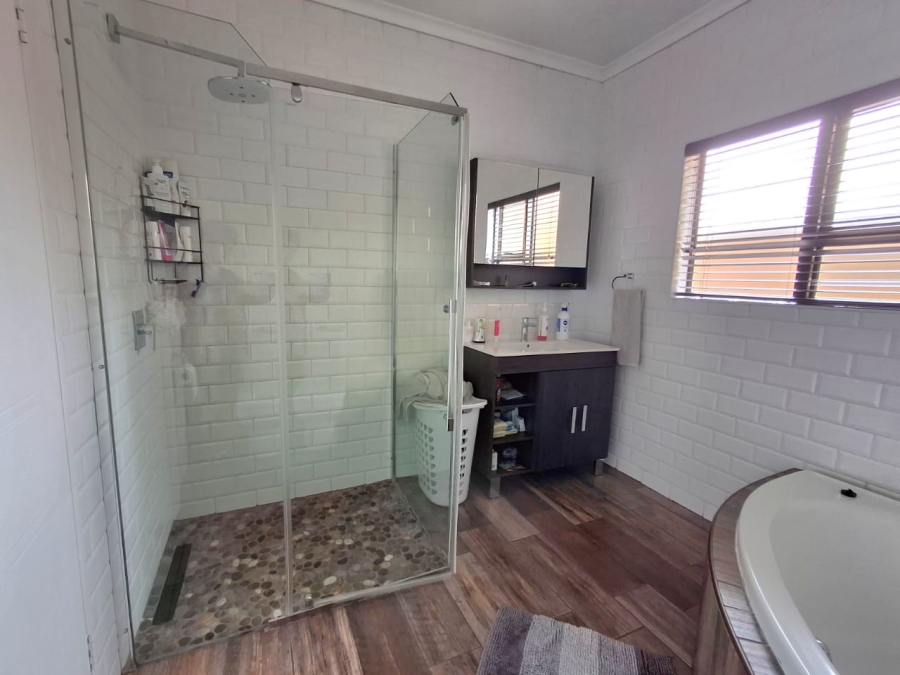 3 Bedroom Property for Sale in Bartlett Gauteng