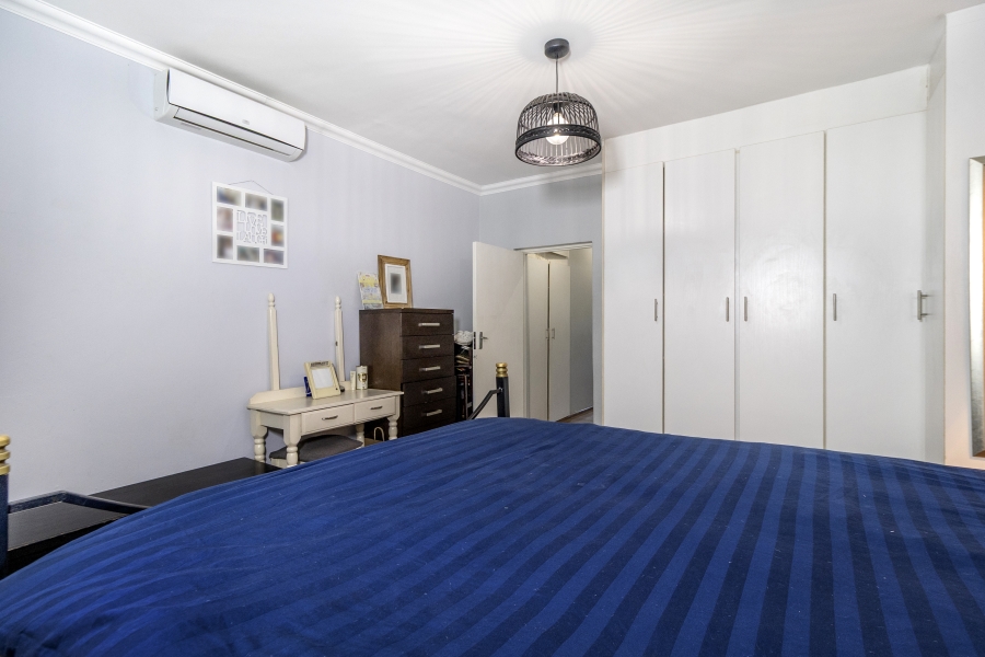 3 Bedroom Property for Sale in Lakeside Gauteng